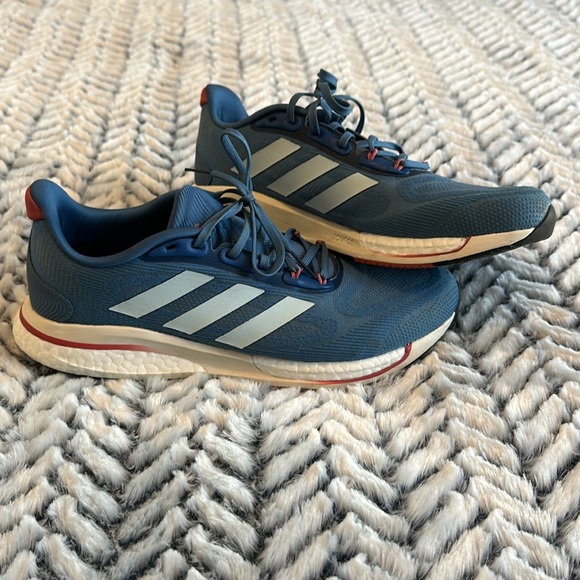 Adidas shoes - Picture 3 of 7